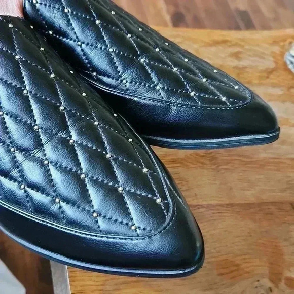 Charles David 7.5 Flats Black Quilted ESTE Mule Slides Gold Accents - Picture 7 of 12